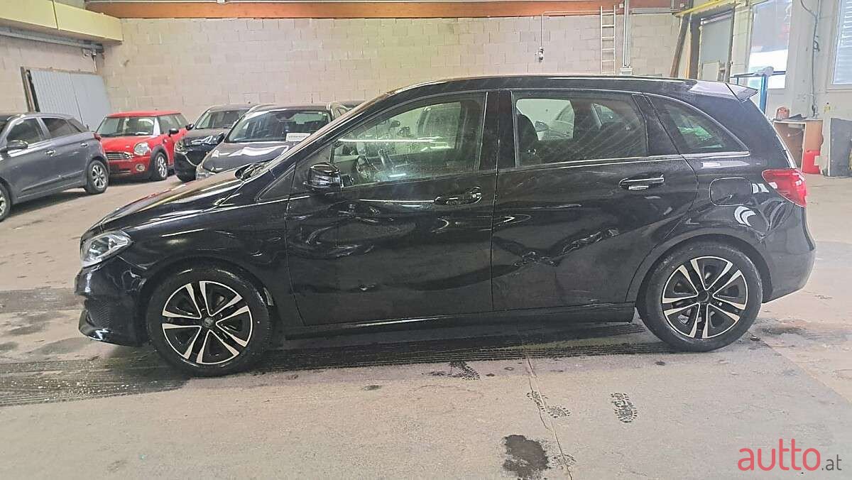 2015' Mercedes-Benz B-Klasse photo #2