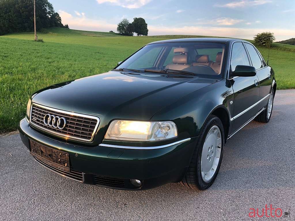 2001' Audi A8 photo #3