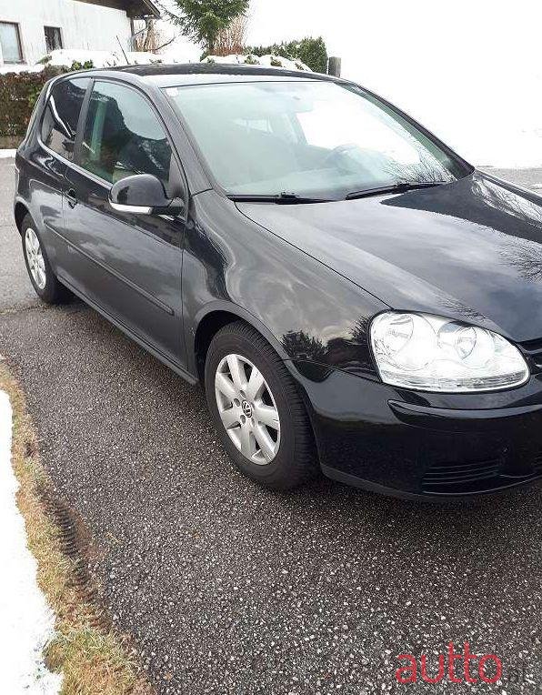 2008' Volkswagen Golf photo #1