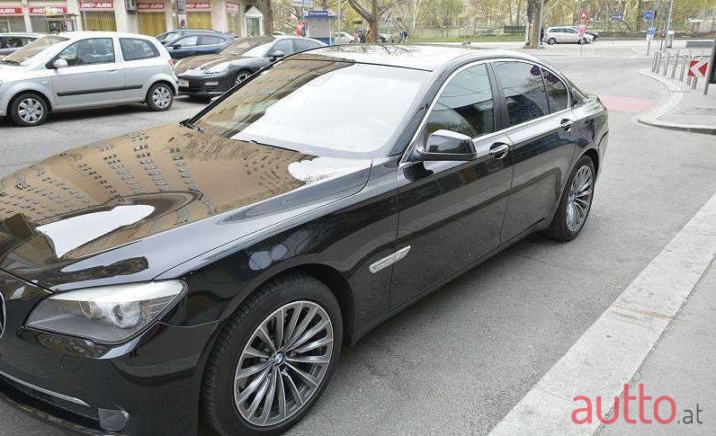 2012' BMW 7Er-Reihe photo #1
