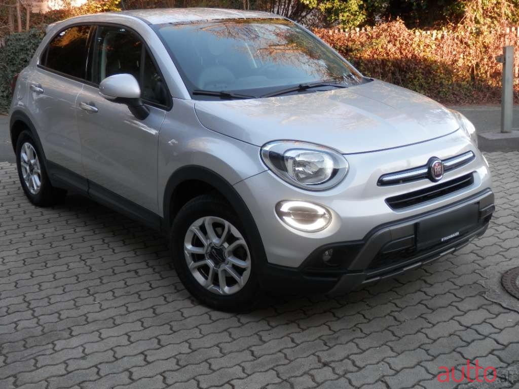 2020' Fiat 500X photo #1
