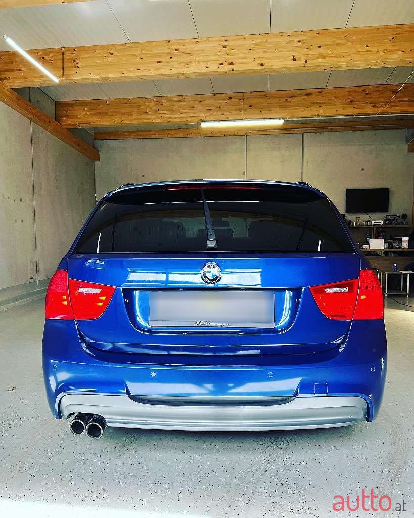 2011' BMW 3Er-Reihe photo #4