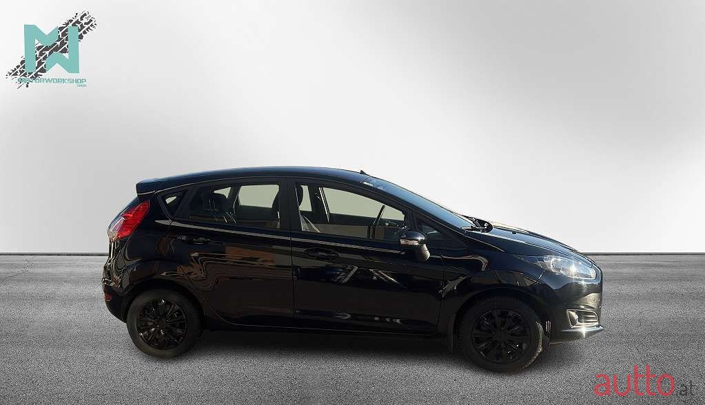 2015' Ford Fiesta photo #4