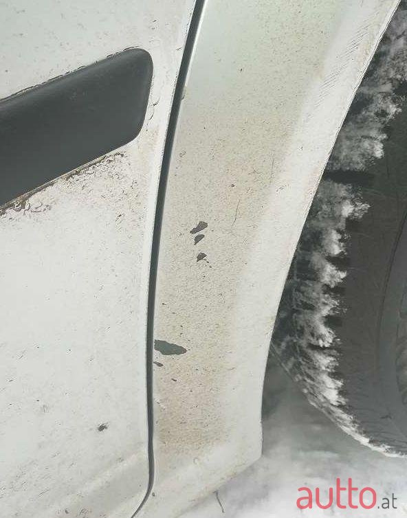 2005' Volkswagen Golf photo #2