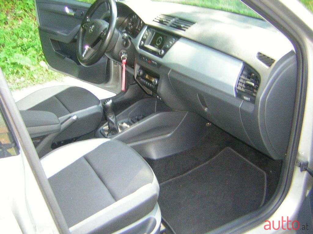 2017' Skoda Fabia photo #5