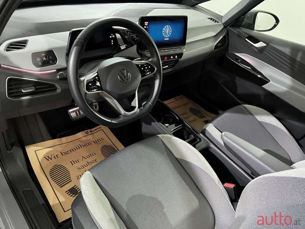 2021' Volkswagen ID.3 photo #6