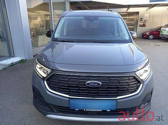 2023' Ford Tourneo photo #3