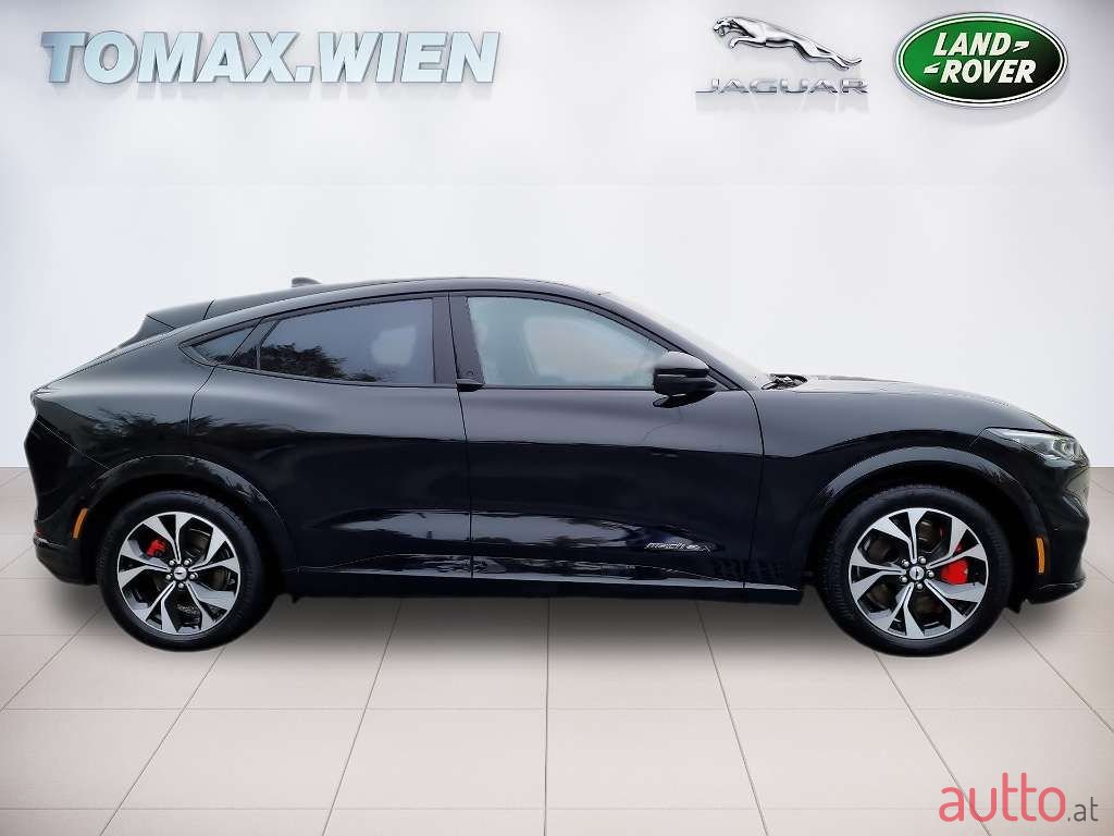 2021' Ford Mustang Mach-E photo #4