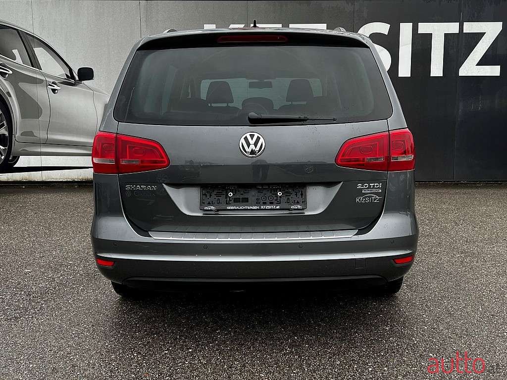 2010' Volkswagen Sharan photo #5