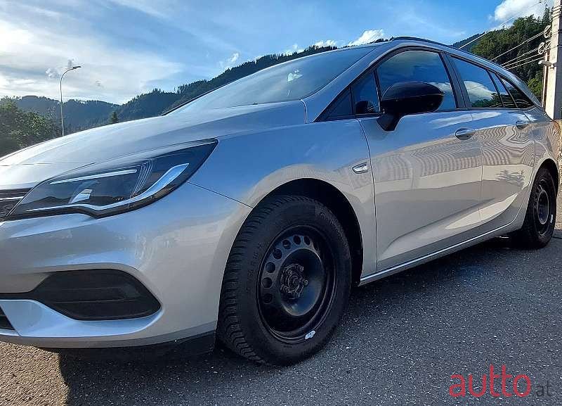 2022' Opel Astra photo #1