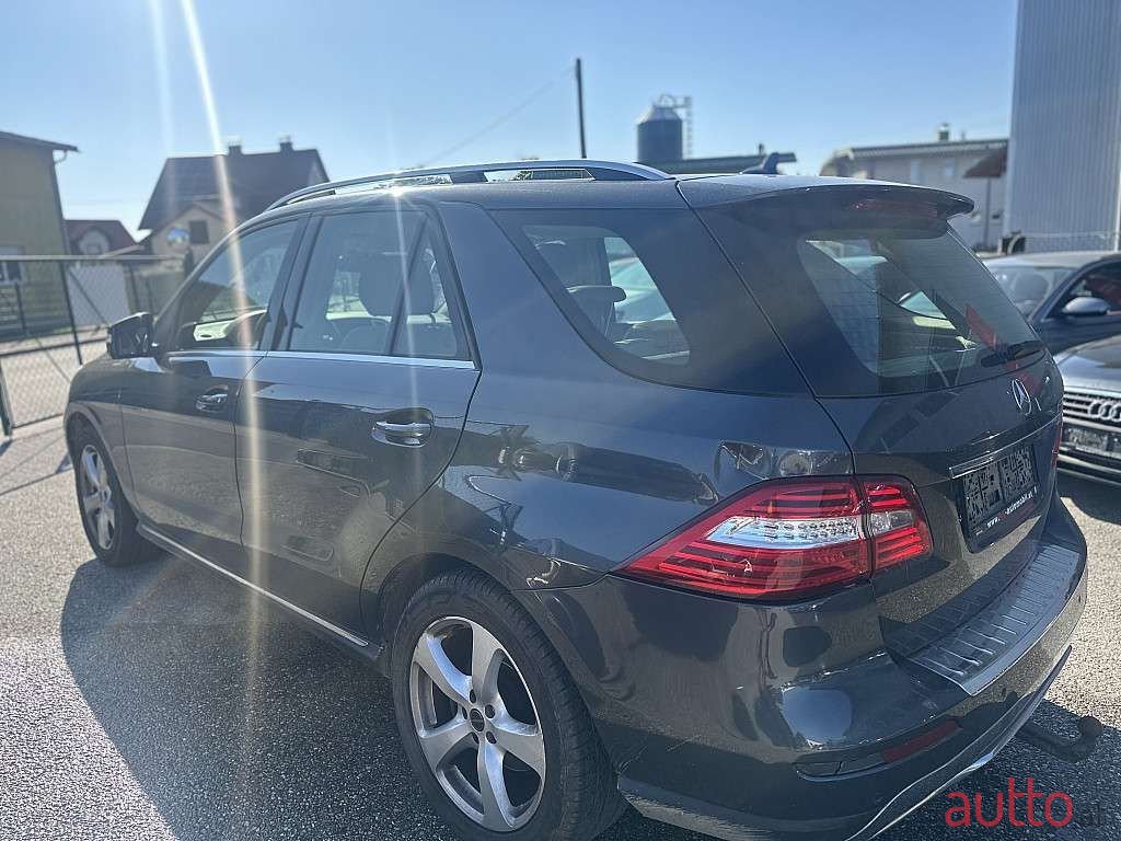 2013' Mercedes-Benz M-Klasse photo #4