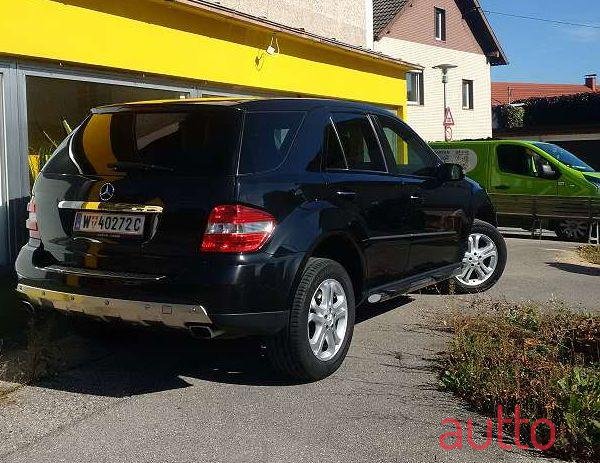 2007' Mercedes-Benz ML 420 photo #1