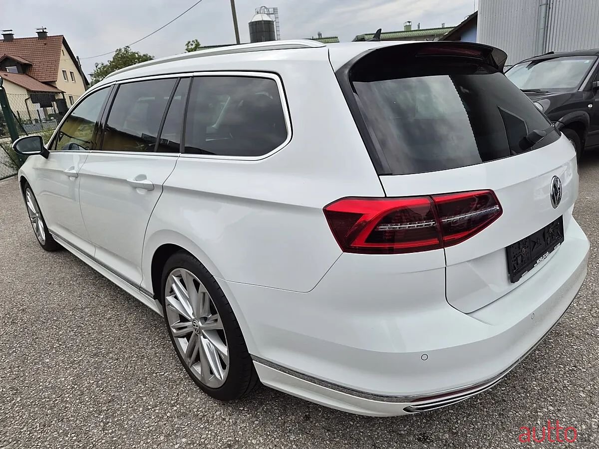 2019' Volkswagen Passat photo #6