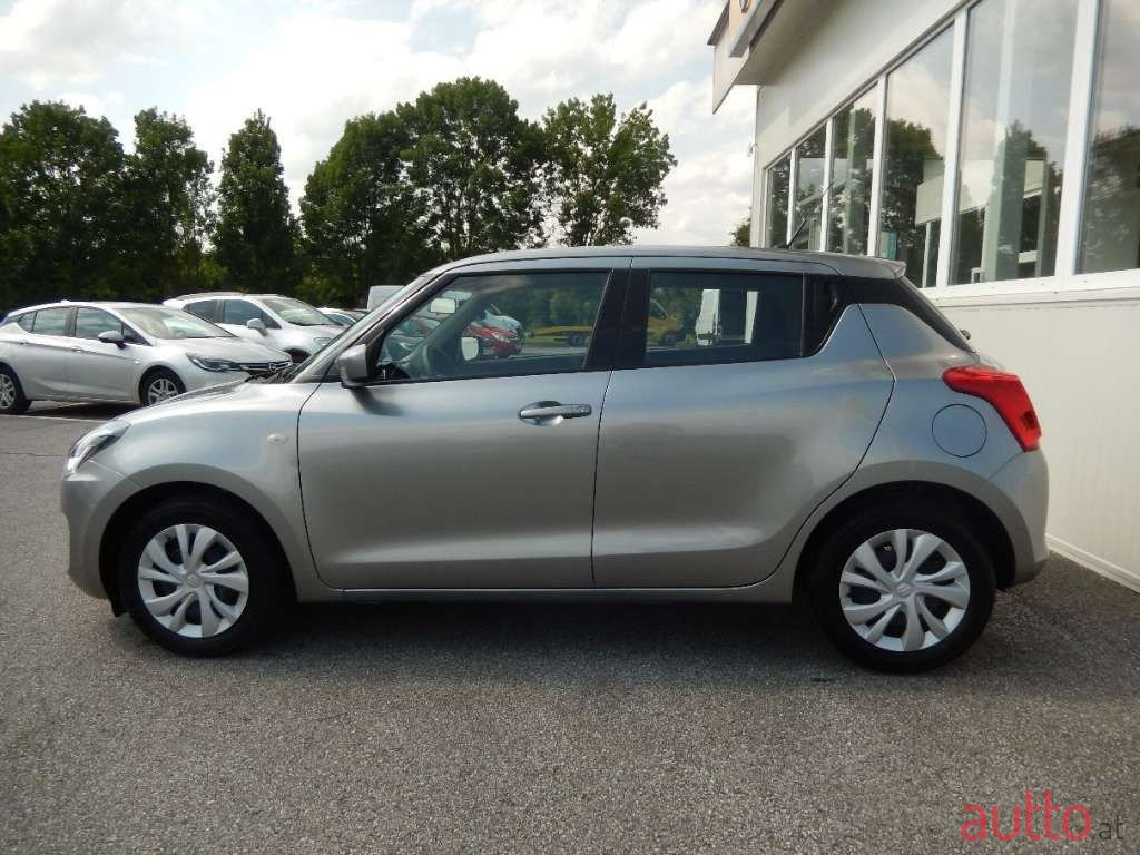 2021' Suzuki Swift photo #4