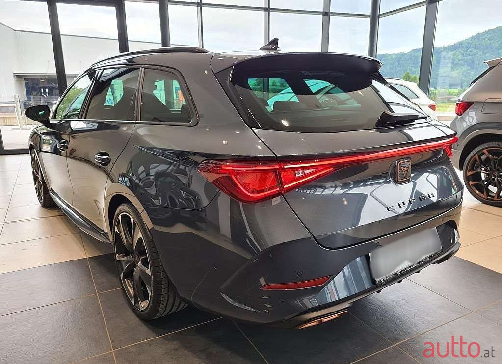 2023' Cupra Leon photo #5