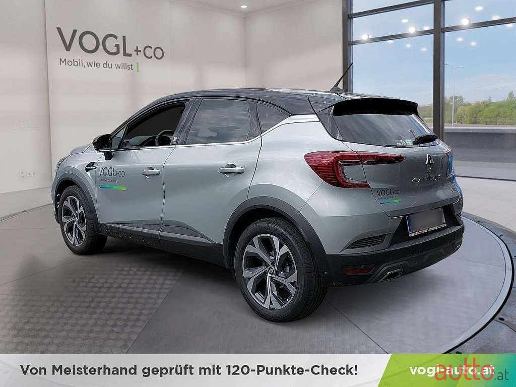 2022' Renault Captur photo #3