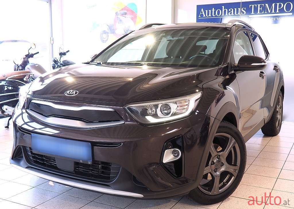 2018' Kia Stonic photo #1