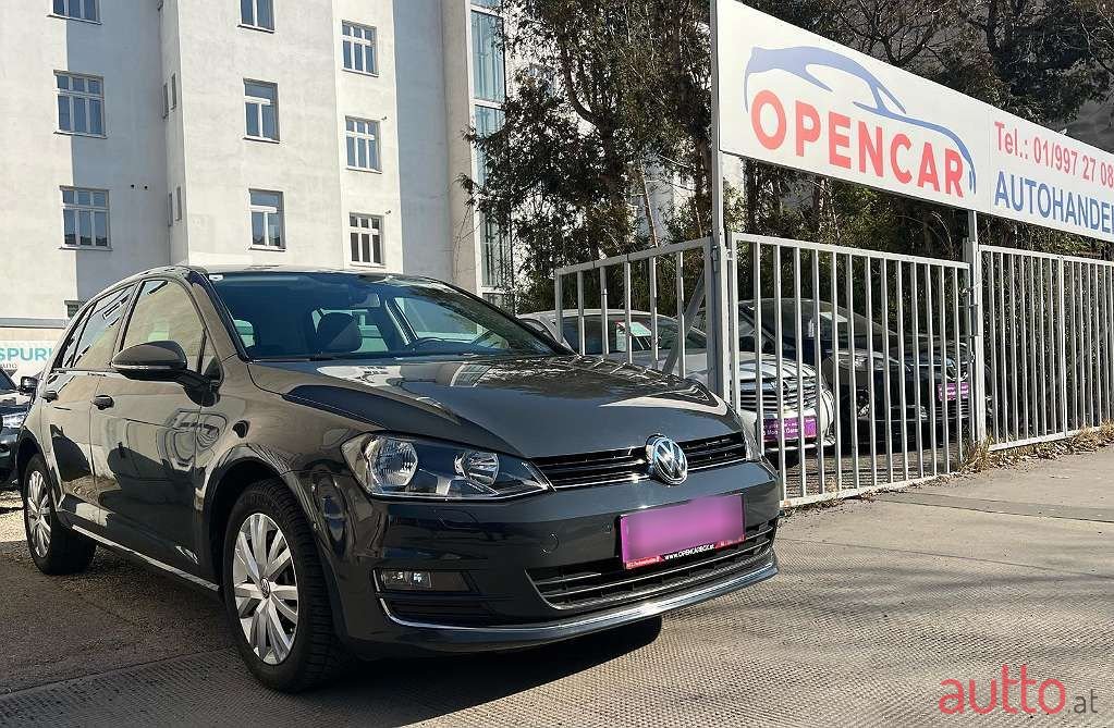 2016' Volkswagen Golf photo #1