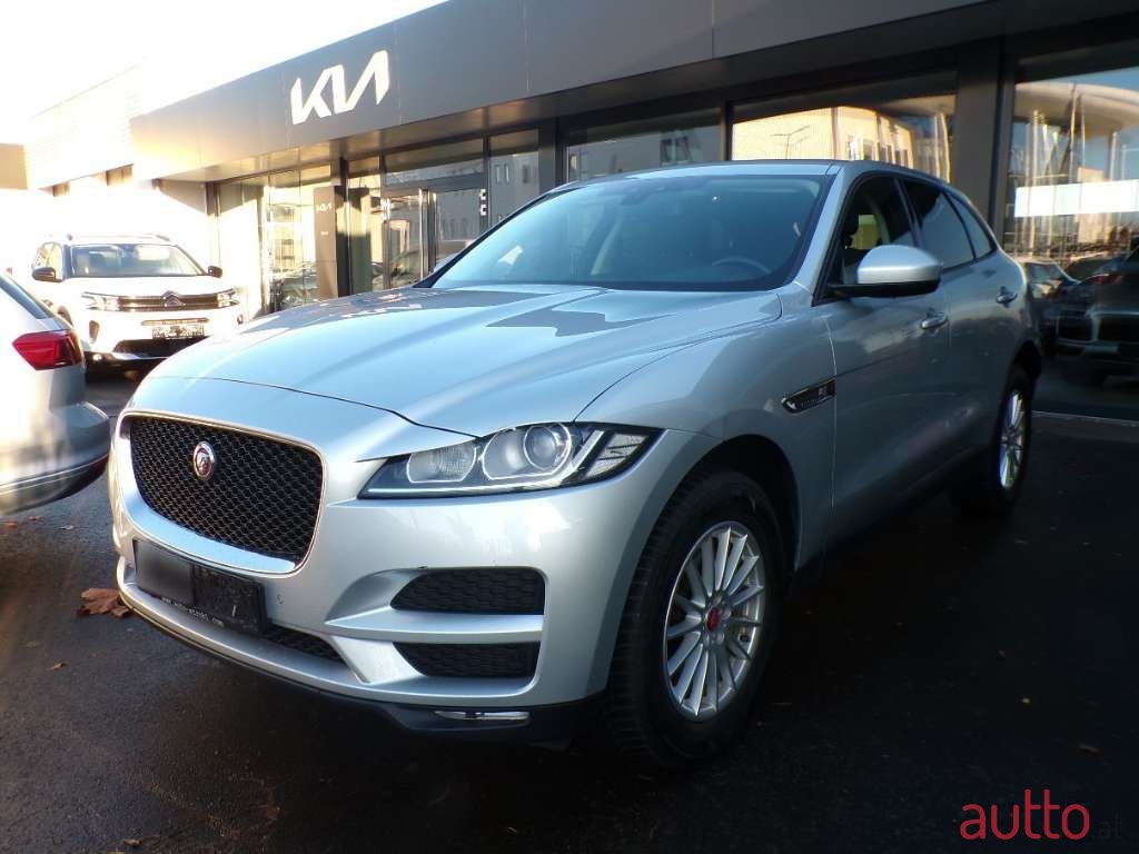 2018' Jaguar F-Pace photo #1