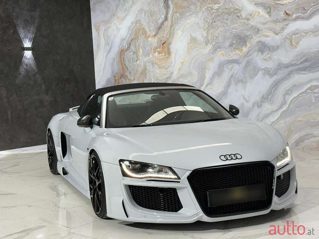 2011' Audi R8 photo #1