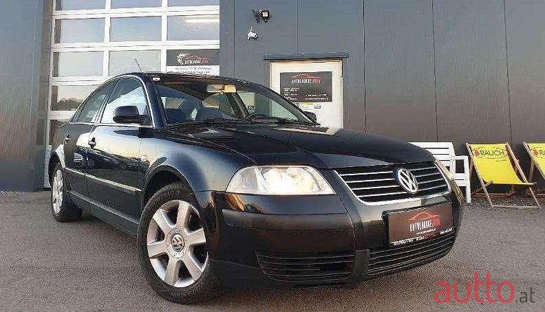 2001' Volkswagen Passat photo #1