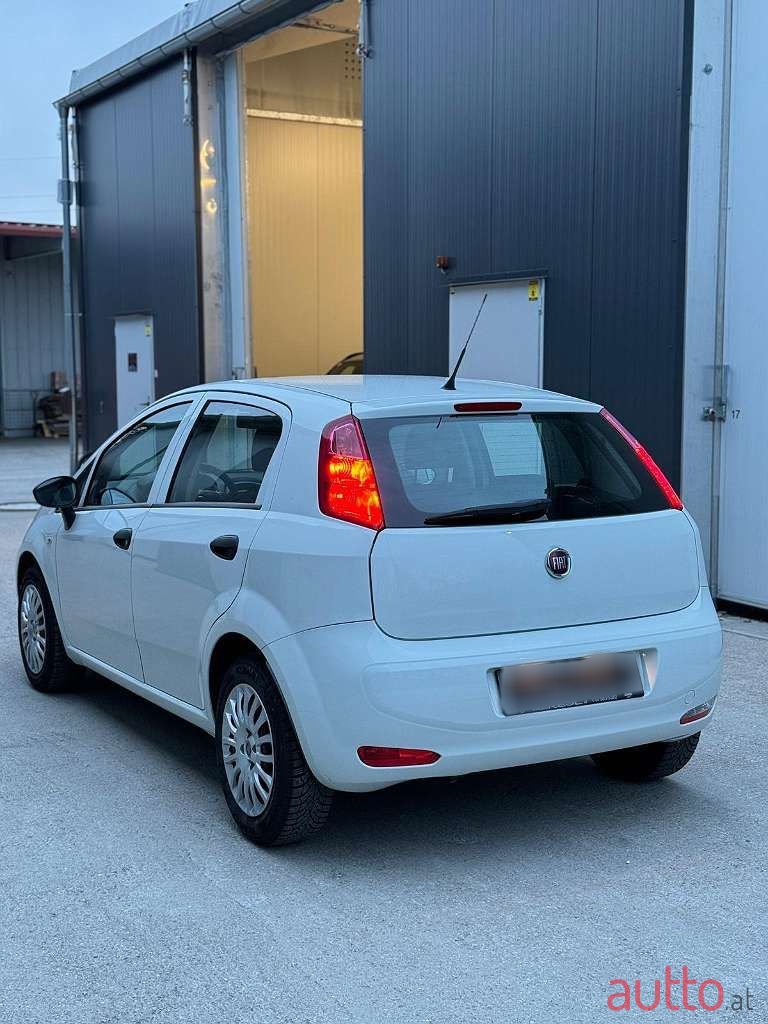 2018' Fiat Punto photo #3