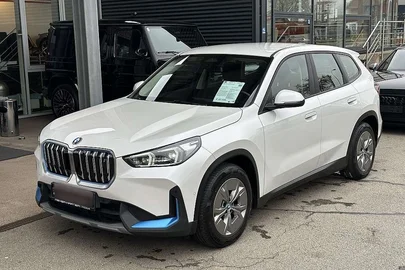 2022' BMW iX1