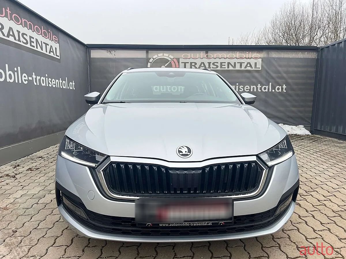 2022' Skoda Octavia photo #2