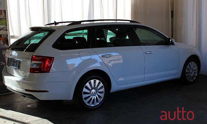 2017' Skoda Octavia photo #1
