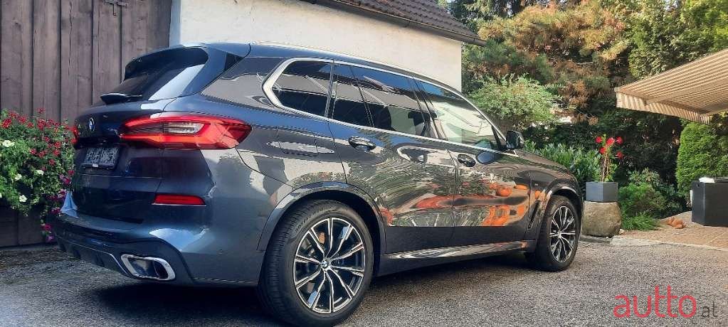2019' BMW X5 photo #6