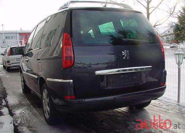 2009' Peugeot 807 photo #2