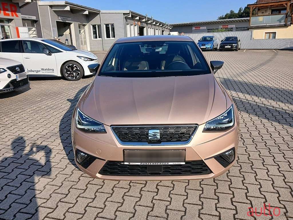 2017' SEAT Ibiza photo #2
