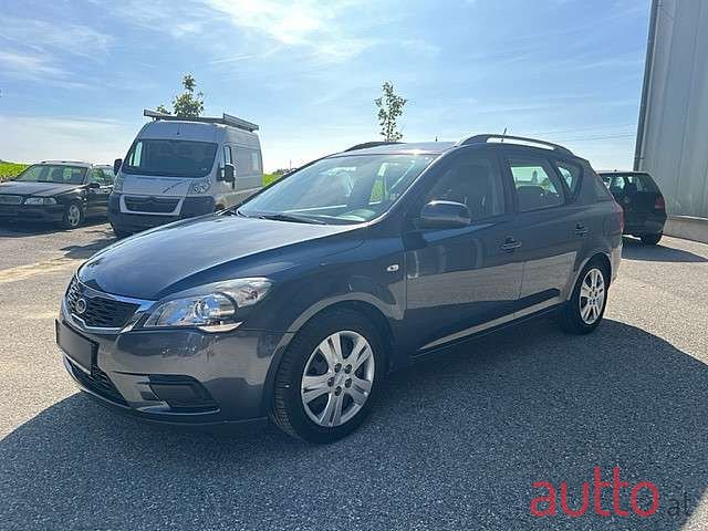 2012' Kia Ceed photo #1