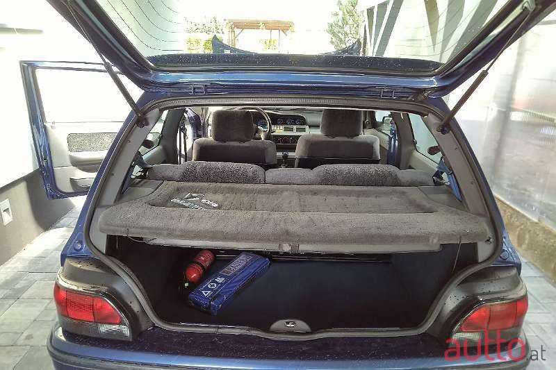 1993' Renault Clio photo #5