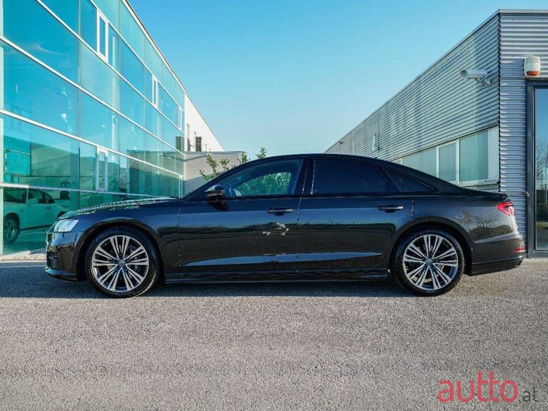 2020' Audi A8 photo #3