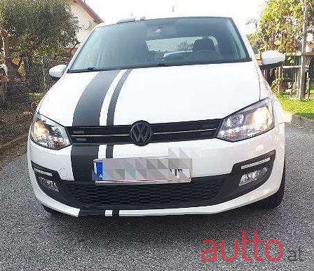 2012' Volkswagen Polo photo #1