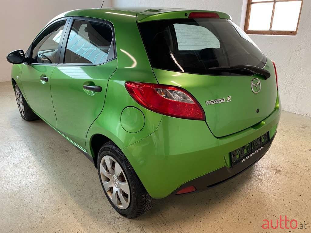 2009' Mazda Mazda2 photo #5