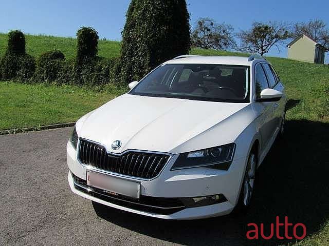 2017' Skoda Superb photo #2
