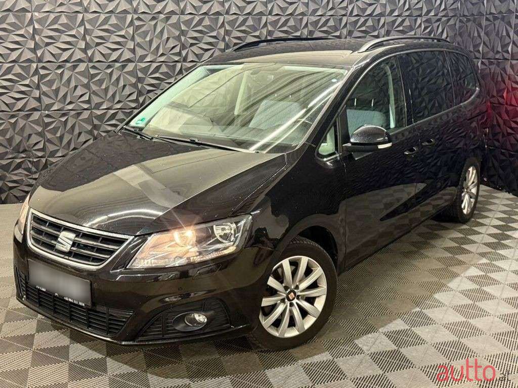 2017' SEAT Alhambra photo #2