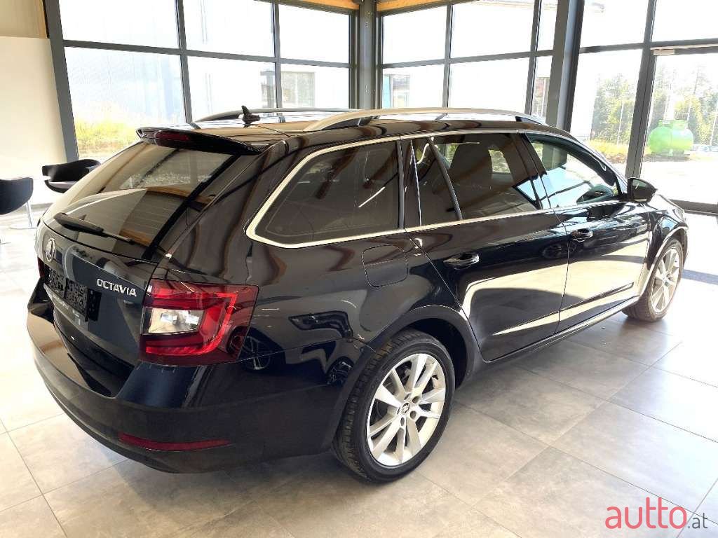 2018' Skoda Octavia photo #2