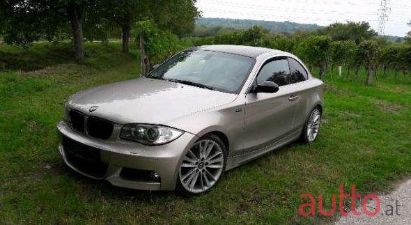 2009' BMW 1Er-Reihe photo #1