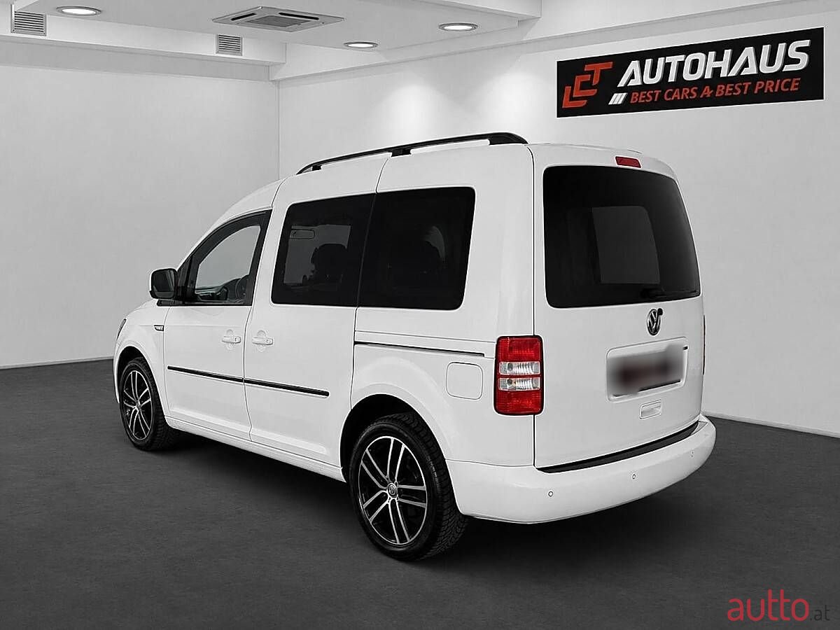 2015' Volkswagen Caddy photo #3