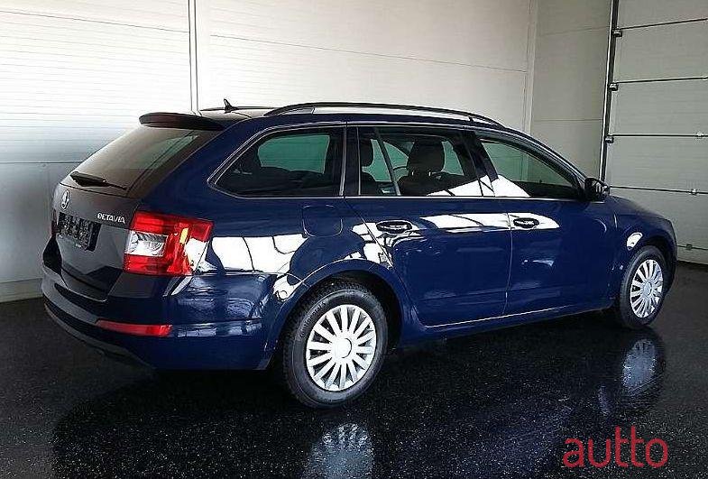 2016' Skoda Octavia photo #1