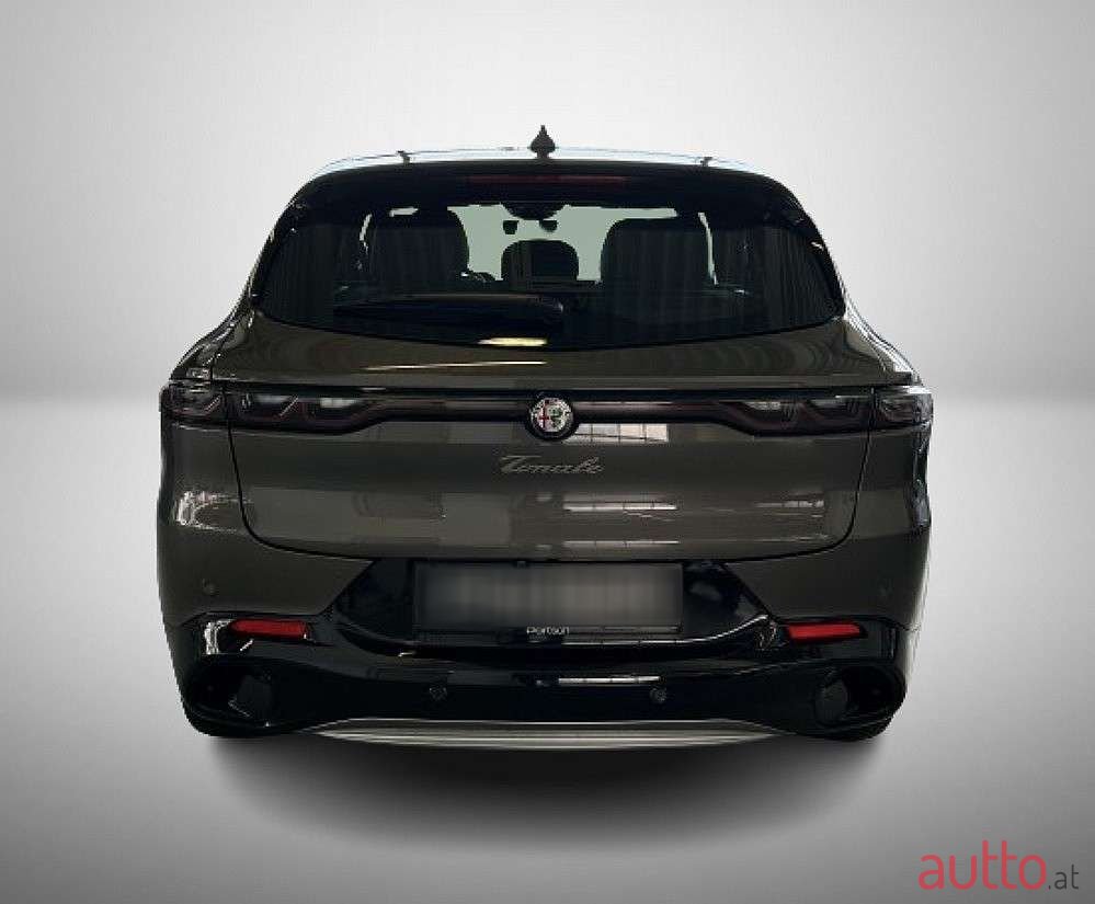 2023' Alfa Romeo Tonale photo #6
