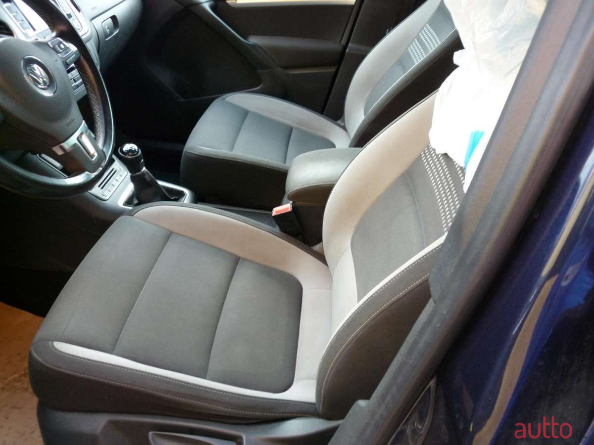 2013' Volkswagen Tiguan photo #6