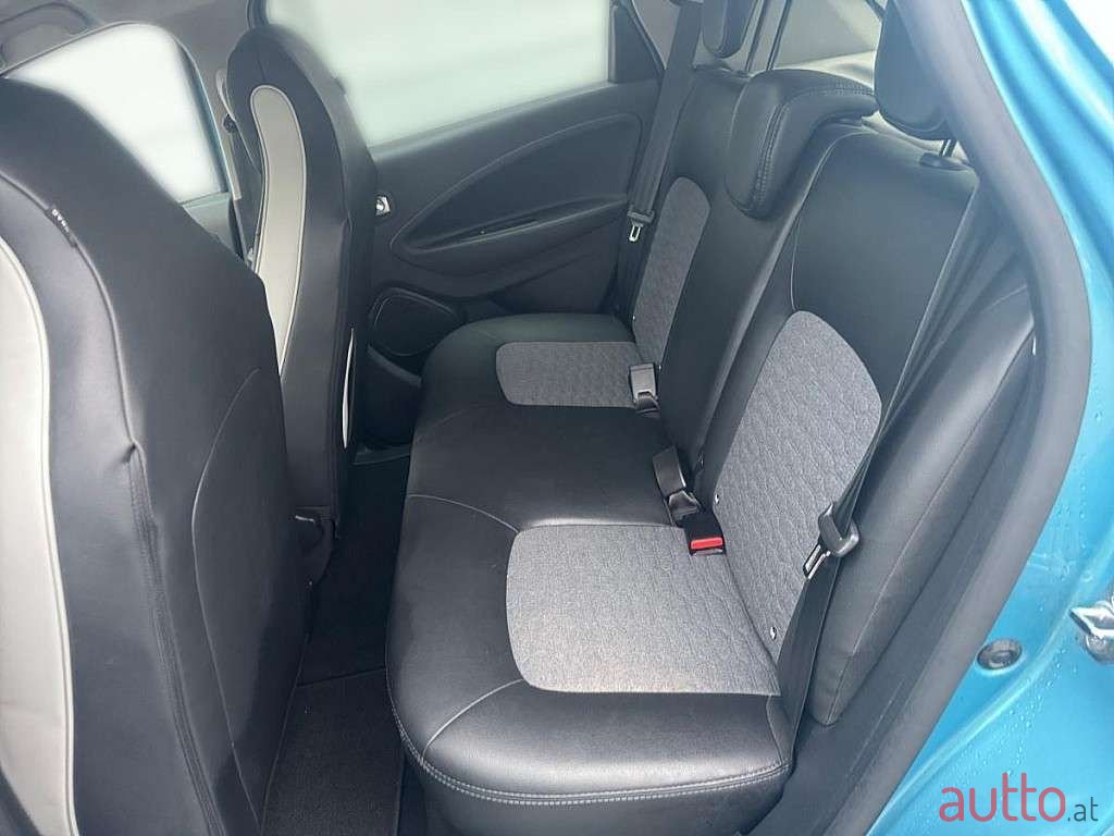 2020' Renault Zoe photo #2