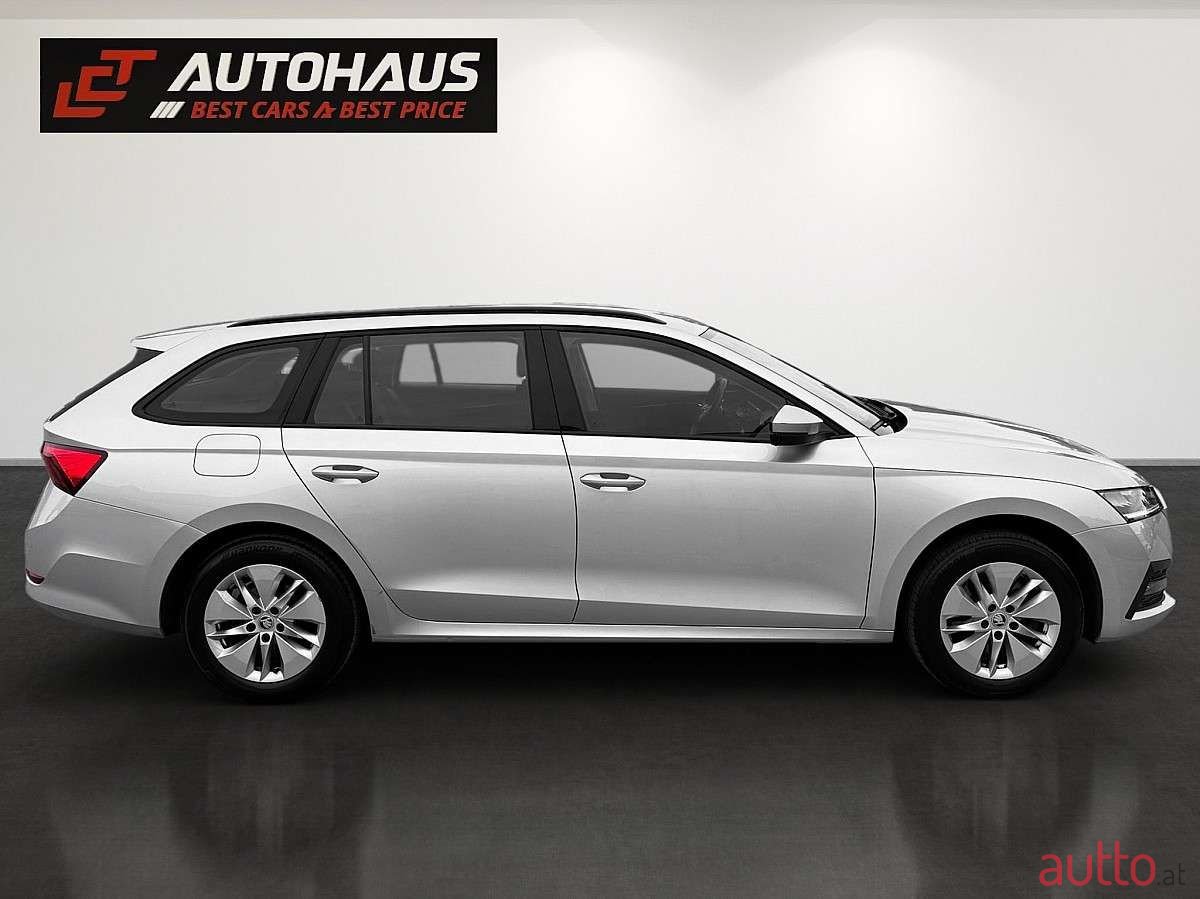 2022' Skoda Octavia photo #5