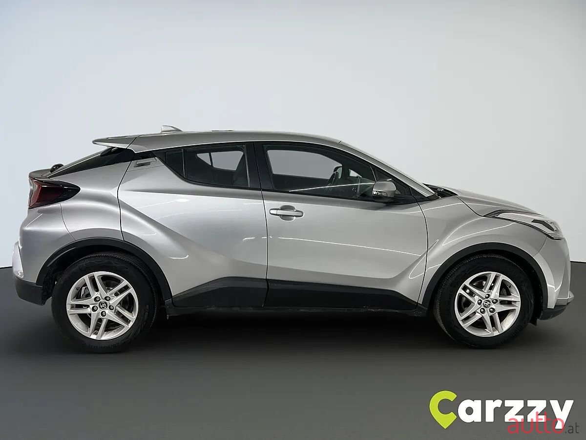 2022' Toyota C-HR photo #4