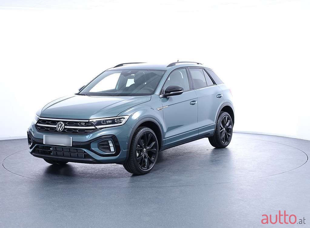 2023' Volkswagen T-Roc photo #1