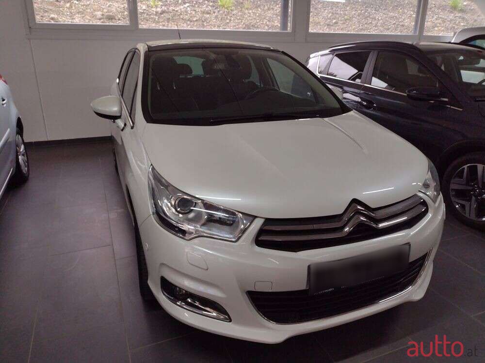 2017' Citroen C4 photo #1